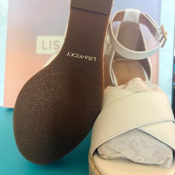 NIB Lisa Vicky Gemi-V White Sheep Nappa Wedge Heal Shoes Size 7M - Picture 3 of 4